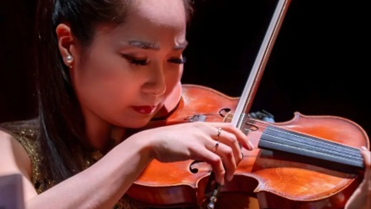 Афиша: Времена года. Хироко Нинагава и московский камерный оркестр Ninagawa Orchestra в Астрахани 30 мая 2026