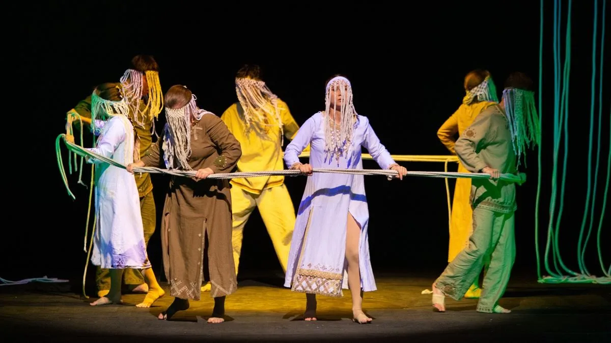 Афиша: Йӱксалче / Песни небесной птицы в Омске 19 мая 2026