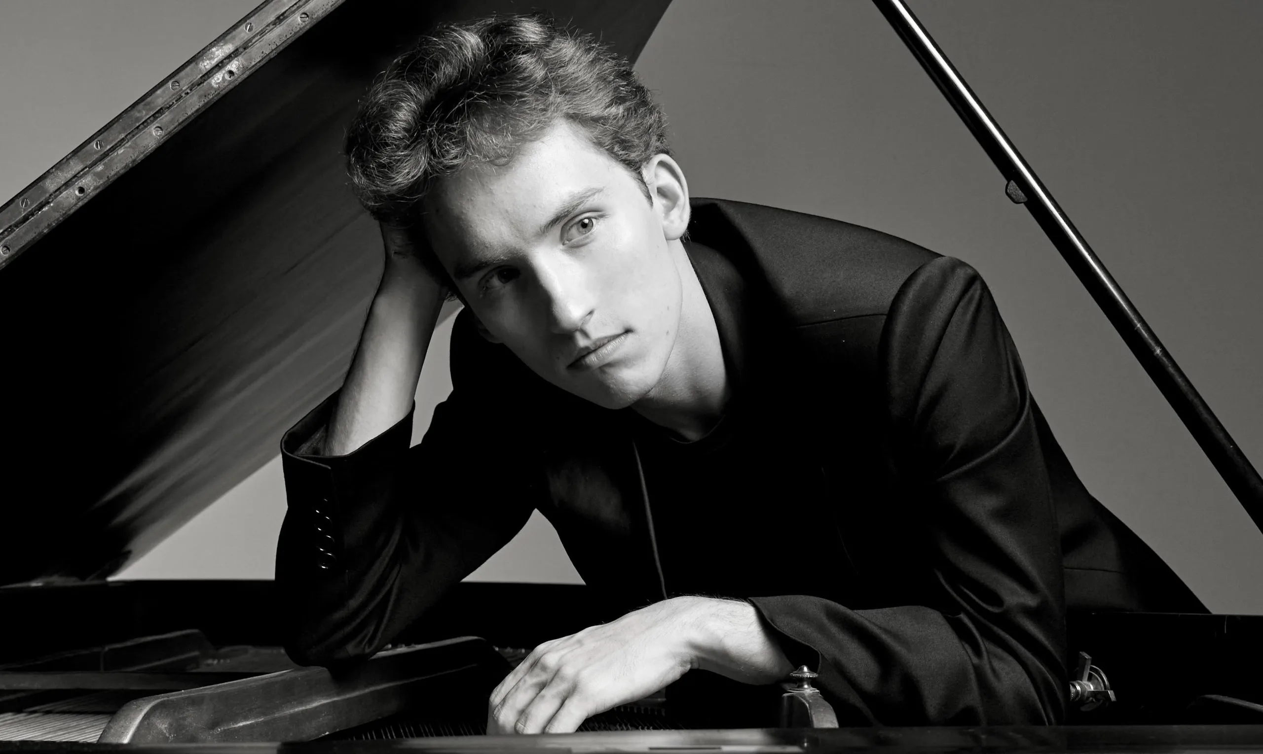 Афиша: Закрытие 82-го концертного сезона в Ульяновске 22 мая 2026