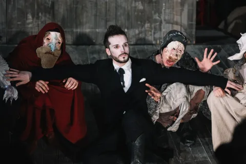 Афиша: Женщина-змея в Москве 23 мая 2026