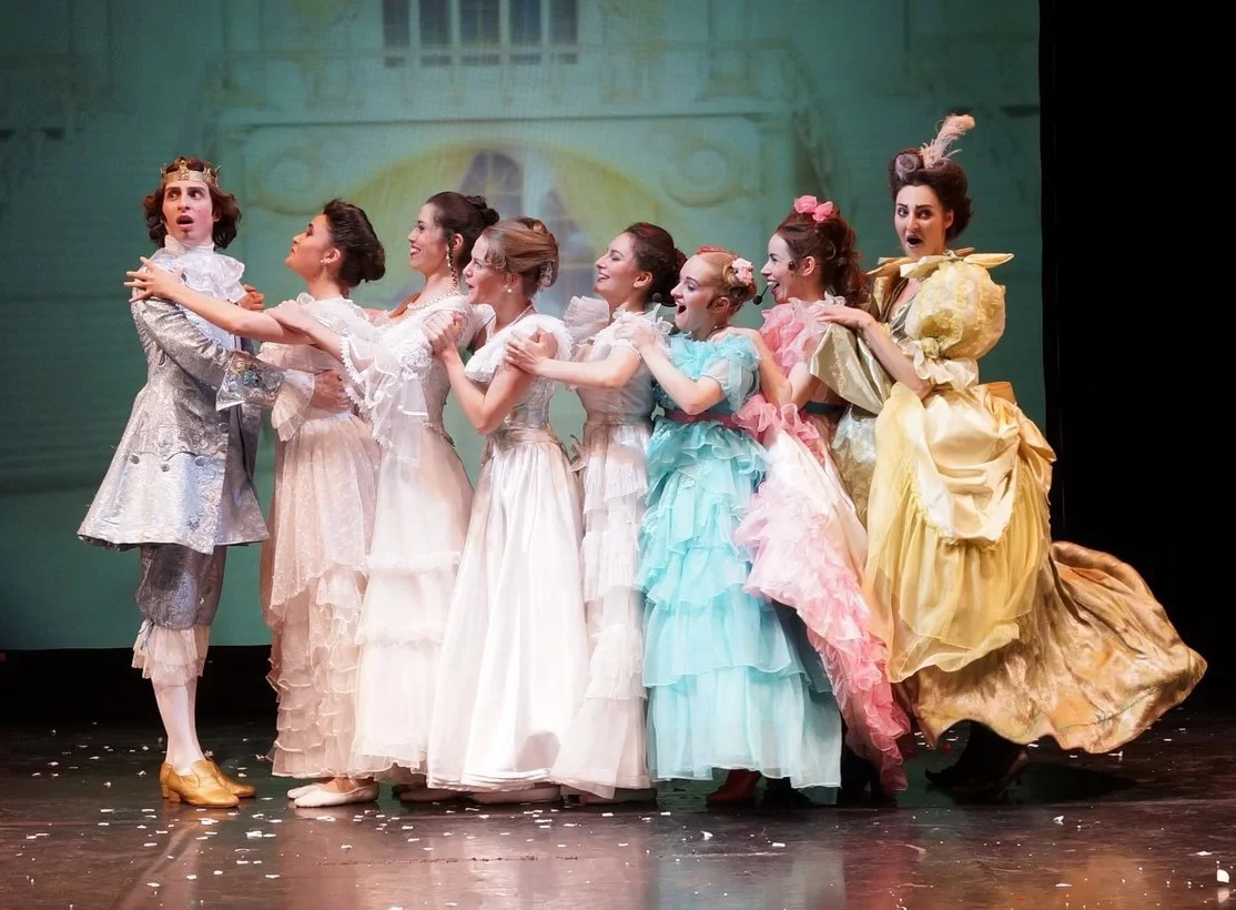Афиша: Золушка в Санкт-Петербурге 17 мая 2026