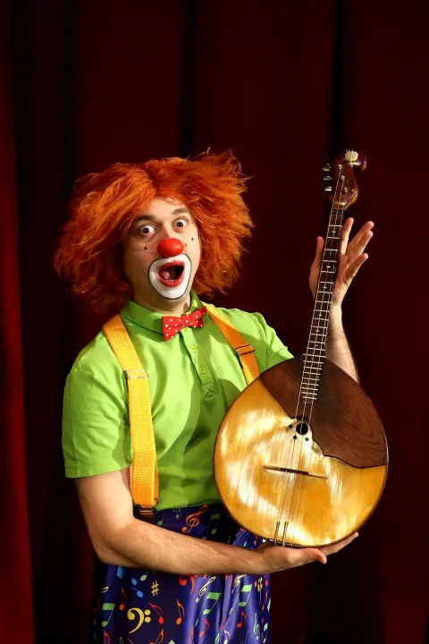 Афиша: Клоун-дирижёр и Оркестр народных инструментов в Москве 4 ноября 2026