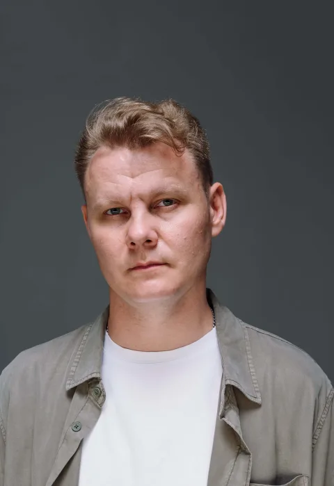 Афиша: Сергей Нихаенко «Метро». Сольное шоу-путешествие по станциям-песням. в Москве 22 ноября 2026