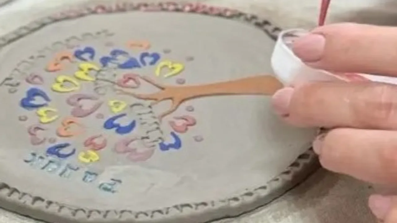 Афиша: Декоративная тарелка с росписью. Мастер-класс ручная лепка в Набережных Челнах 10 сентября 2026