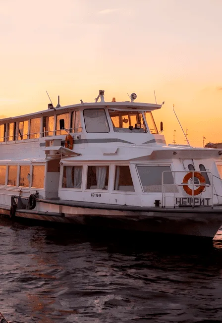 Афиша: Круиз-Концерт под разводными мостами в Санкт-Петербурге 18 сентября 2026